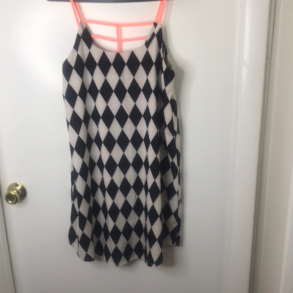 Black dress, peach straps